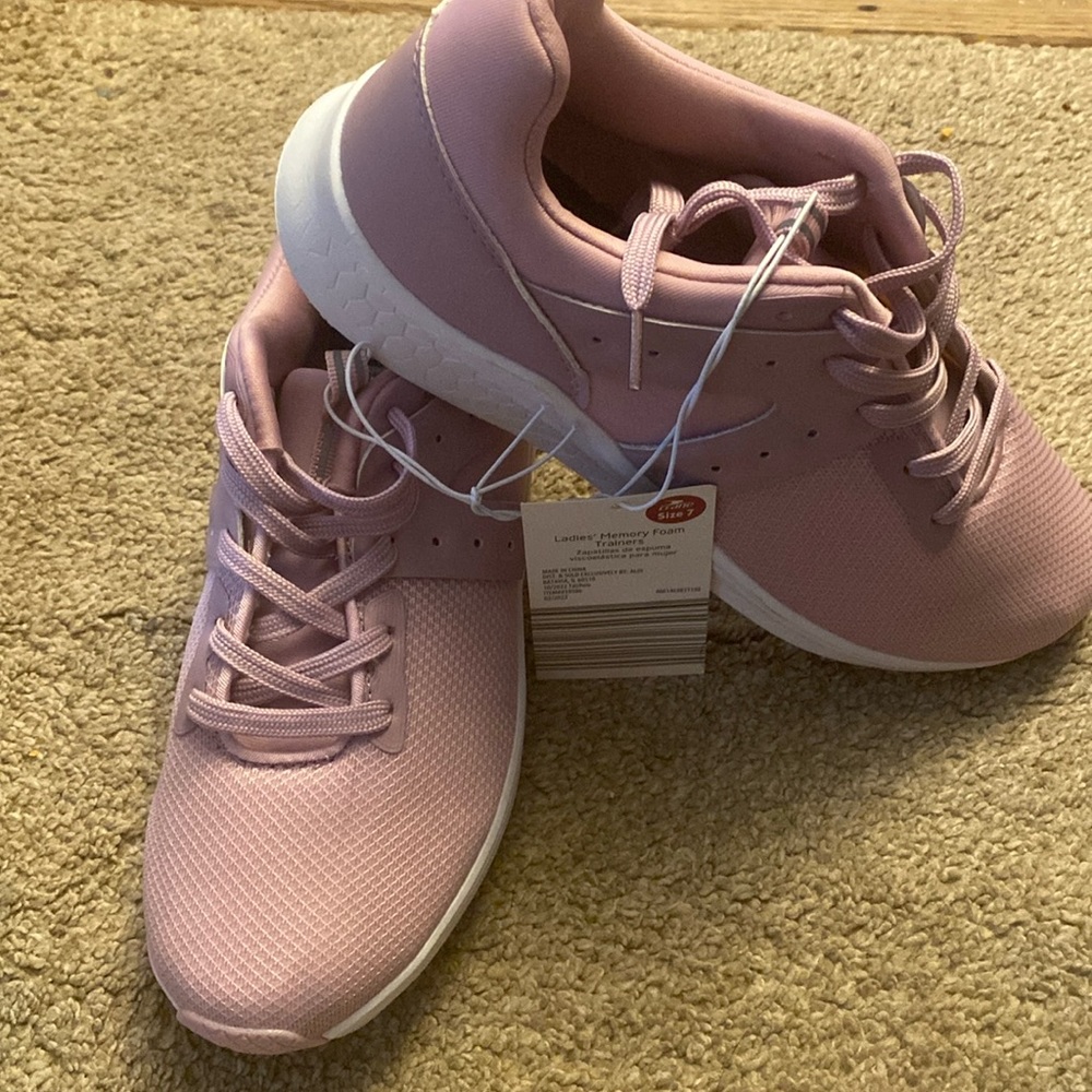 Brand new Sneakers
